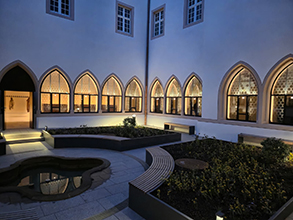 Museumscaf� Innenhof